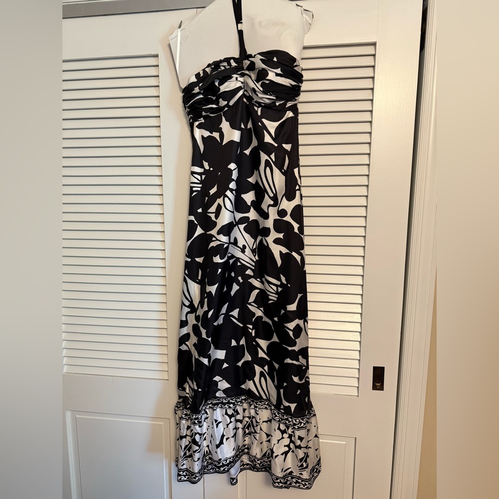 White House Black Market Black and White Sundress